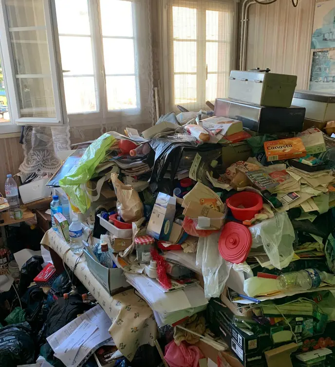 Main image of the website representing it's theme.